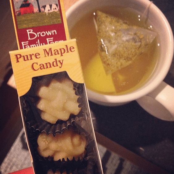 maple_candy_and_tea_