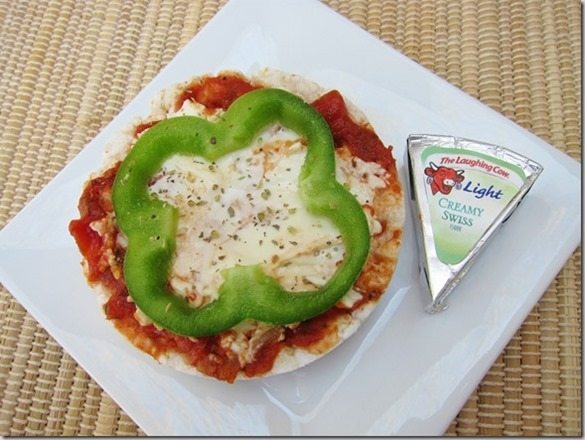 pizza rice cake made with The Laughing Cow (900x675)_thumb[1]